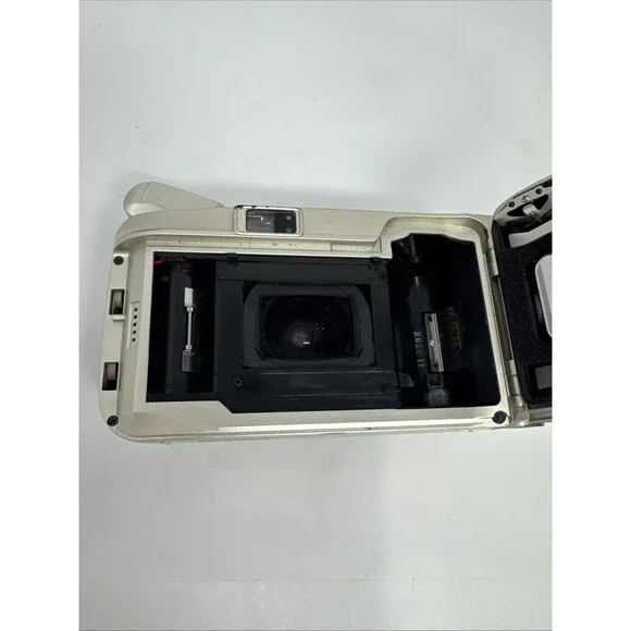 Olympus Stylus Zoom 70 Quartzdate 35mm Film Point & Shoot FOR PARTS READ - Picture 8 of 10